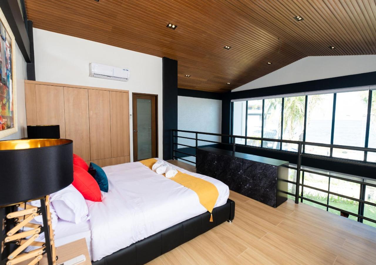Acre Resort And Spa Lobo Exterior photo